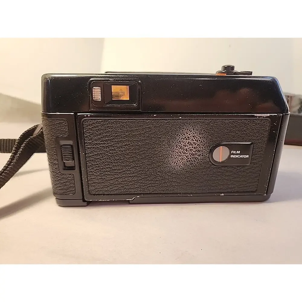 VTG Konica 35mm Auto Focus C 35 AF Film Camera 1982 FIRST AUTO FOCUS JAPAN WORK